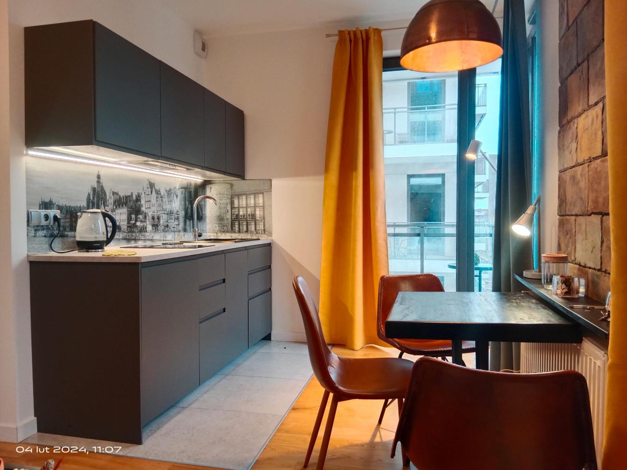 Uroczy Apartament Dlugie Ogrody 48 Гданьск Экстерьер фото